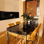 דירה Sunny And Cozy In The Center With Free Parking *