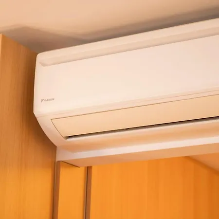 Sunny And Cozy In The Center With Free Parking * Bratislava