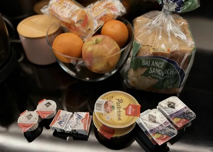 Apartament Sunny And Cozy In The Center With Free Parking *