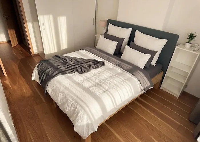 Sunny And Cozy In The Center With Free Parking * Bratislava